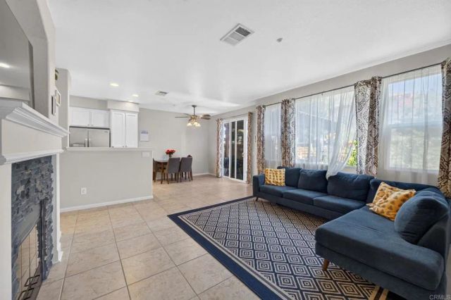 41524 Blue Canyon Avenue 3, Murrieta, CA 92562