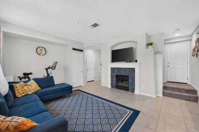 41524 Blue Canyon Avenue 3, Murrieta, CA 92562