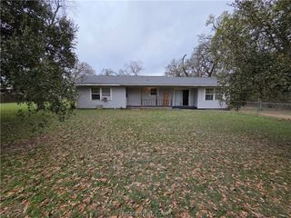 3815 Luza Lane, Bryan, TX 77807