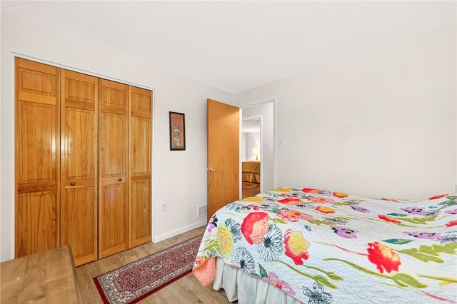 8576 W Barkhurst Dr, Mccandless, PA 15237