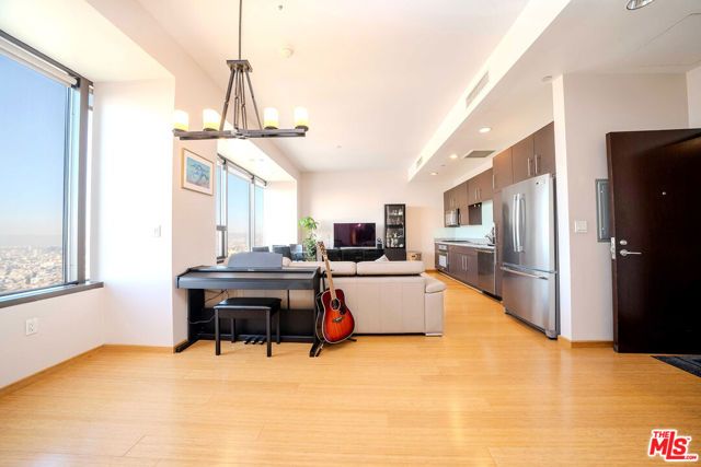 1100 Wilshire Boulevard 3001, Los Angeles, CA 90017