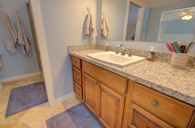 2718 W MESETO Circle, Mesa, AZ 85202