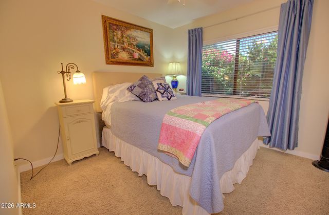 2718 W MESETO Circle, Mesa, AZ 85202