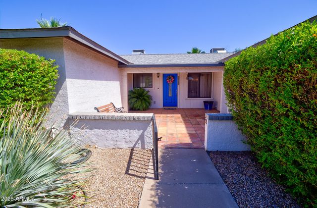 2718 W MESETO Circle, Mesa, AZ 85202