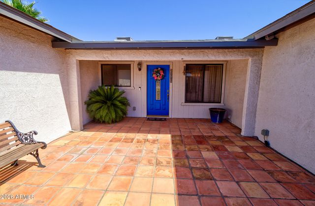 2718 W MESETO Circle, Mesa, AZ 85202