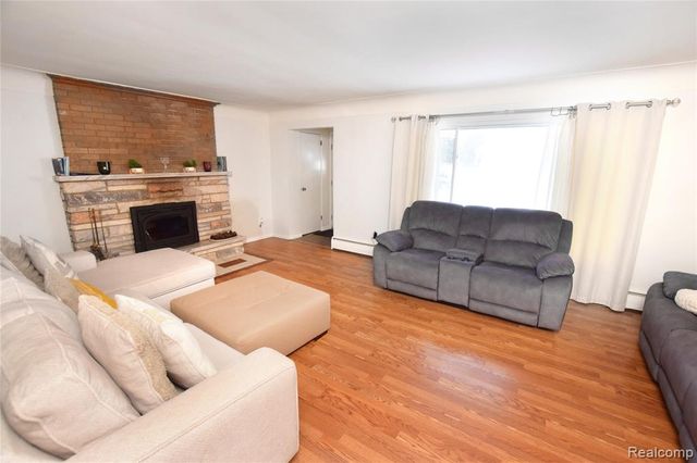 3179 Gehring Drive, Flint, MI 48506