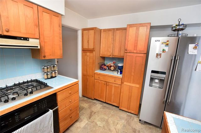 3179 Gehring Drive, Flint, MI 48506