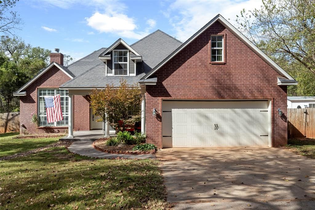 670 SE 60th Avenue, Norman, OK 73026