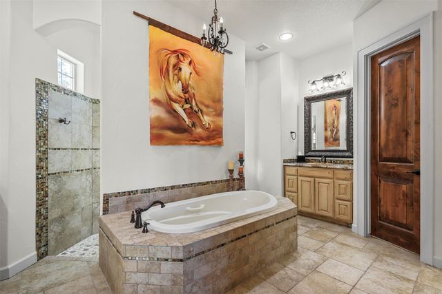 701 Cactus Rio Drive, Weatherford, TX 76087