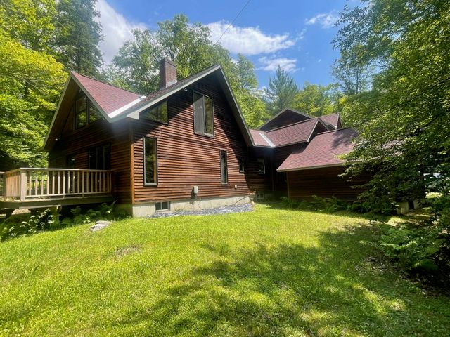 1751 Kingdom Road, Vershire, VT 05079