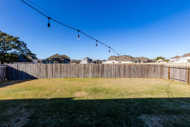 204 Mountain Valley ST, Georgetown, TX 78628