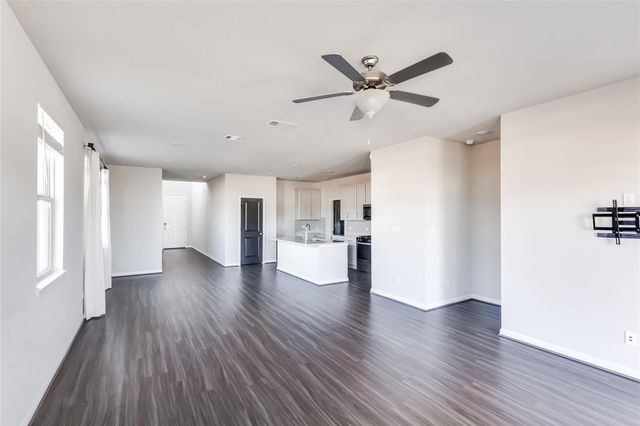 204 Mountain Valley ST, Georgetown, TX 78628