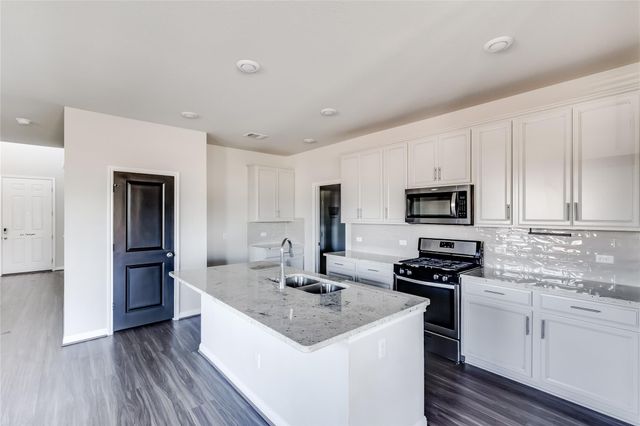 204 Mountain Valley ST, Georgetown, TX 78628