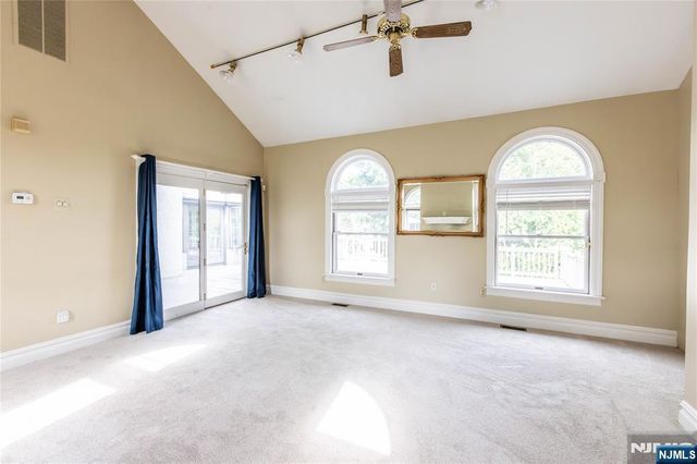 22 Serafin Place, Glen Rock, NJ 07452