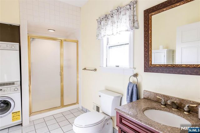 22 Serafin Place, Glen Rock, NJ 07452