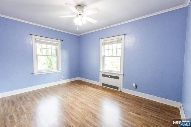 22 Serafin Place, Glen Rock, NJ 07452
