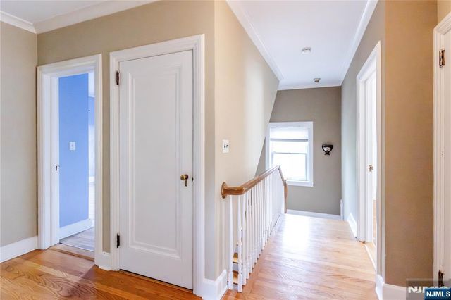 22 Serafin Place, Glen Rock, NJ 07452