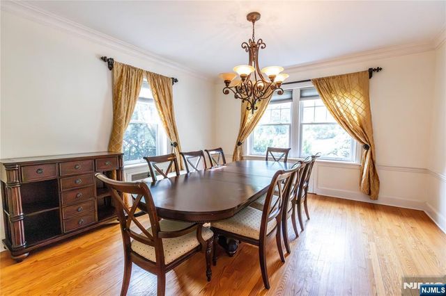 22 Serafin Place, Glen Rock, NJ 07452