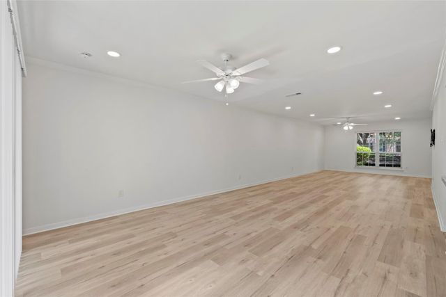 12907 Trail Hollow Drive 2907, Houston, TX 77079