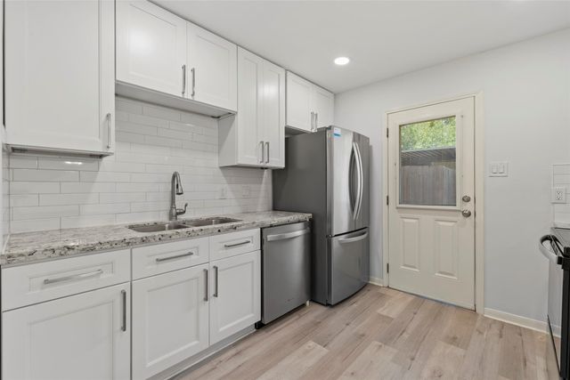 12907 Trail Hollow Drive 2907, Houston, TX 77079