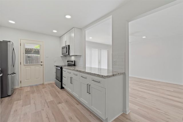 12907 Trail Hollow Drive 2907, Houston, TX 77079