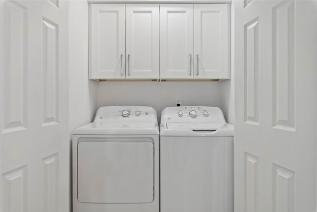12907 Trail Hollow Drive 2907, Houston, TX 77079