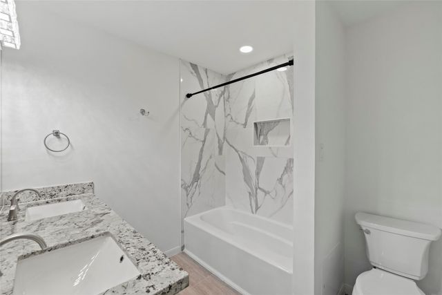 12907 Trail Hollow Drive 2907, Houston, TX 77079