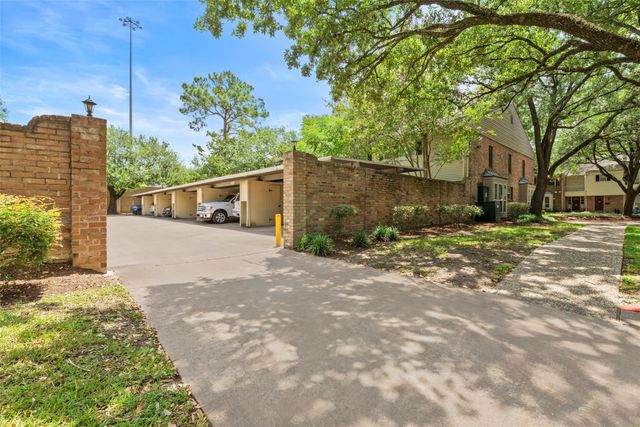 12907 Trail Hollow Drive 2907, Houston, TX 77079