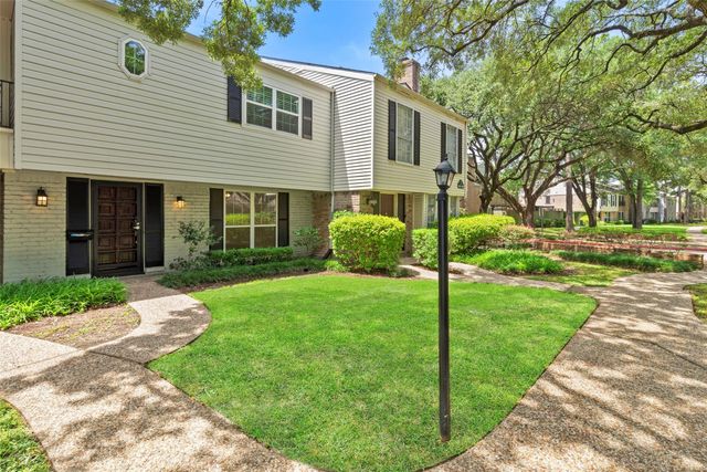 12907 Trail Hollow Drive 2907, Houston, TX 77079