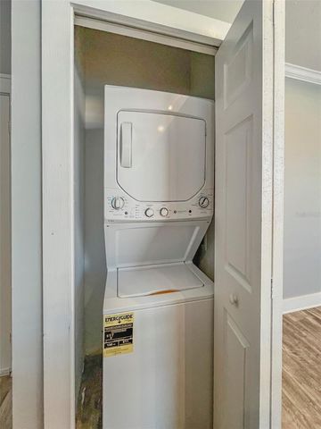 408 ARMADA ROAD S 8, Venice, FL 34285