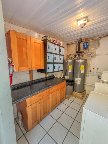 408 ARMADA ROAD S 8, Venice, FL 34285