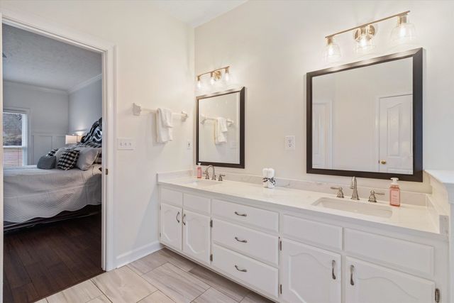 744 SUGARBUSH CV N, Collierville, TN 38017