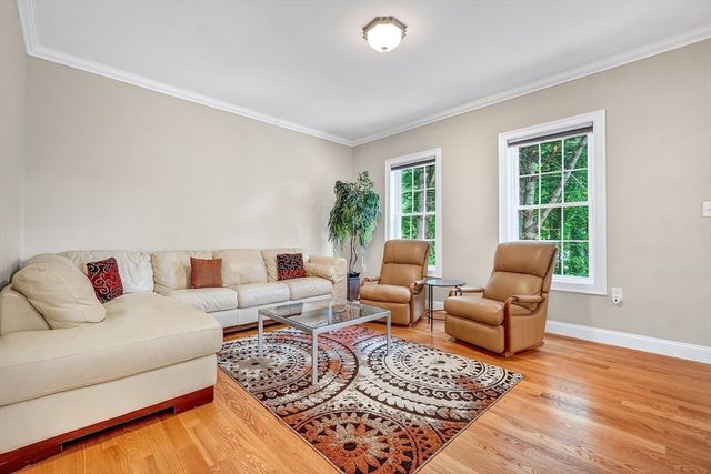 245 High St, Acton, MA 01720