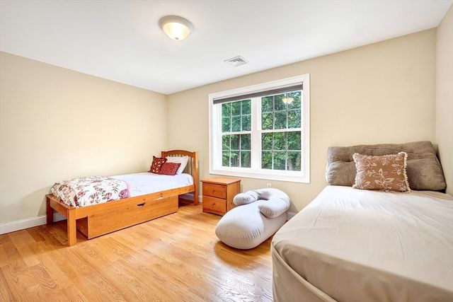 245 High St, Acton, MA 01720