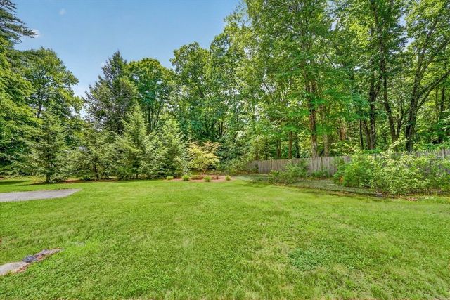 245 High St, Acton, MA 01720