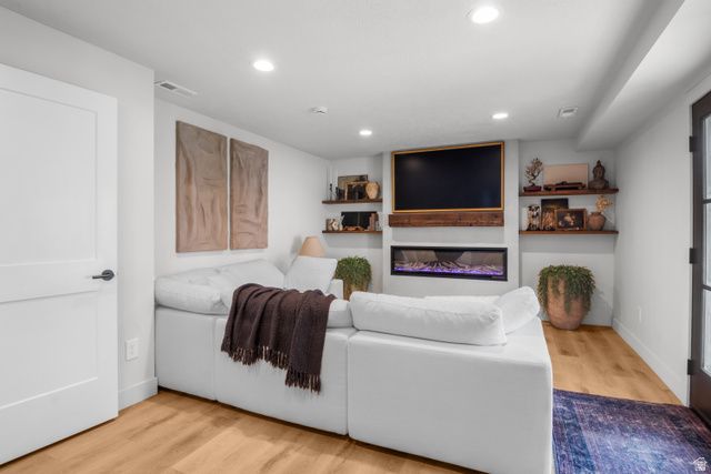 10932 S SEGOVIA CIR, Sandy, UT 84094