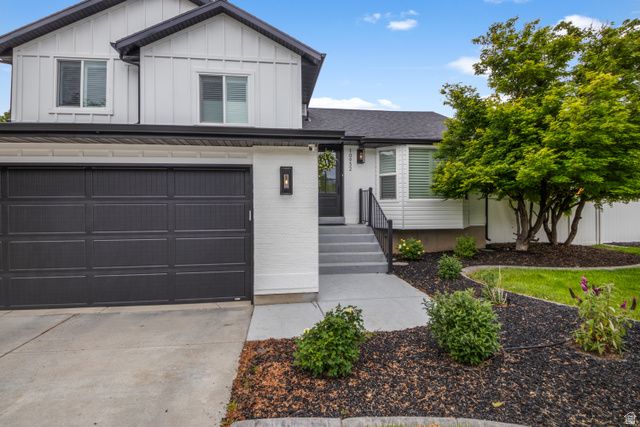 10932 S SEGOVIA CIR, Sandy, UT 84094