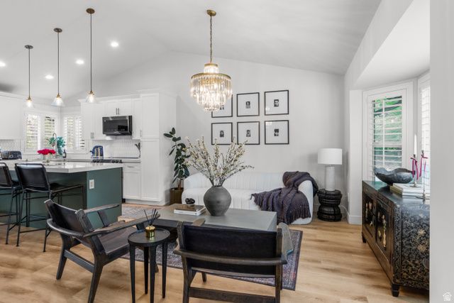 10932 S SEGOVIA CIR, Sandy, UT 84094