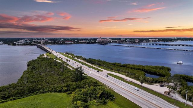 140 RIVIERA DUNES WAY 701, Palmetto, FL 34221