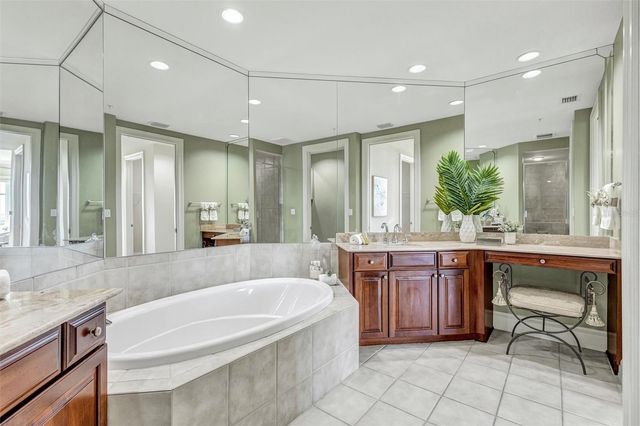 140 RIVIERA DUNES WAY 701, Palmetto, FL 34221