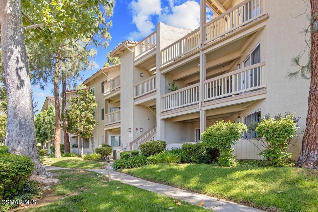 5837 Oak Bend Lane 310, Oak Park, CA 91377