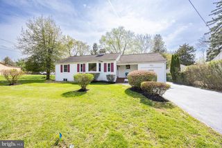12 WILLOW AVE, Audubon, PA 19403