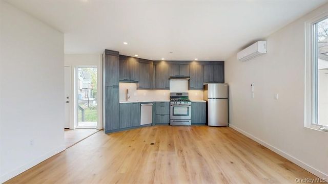 16 Tiernans Lane, Dobbs Ferry, NY 10522