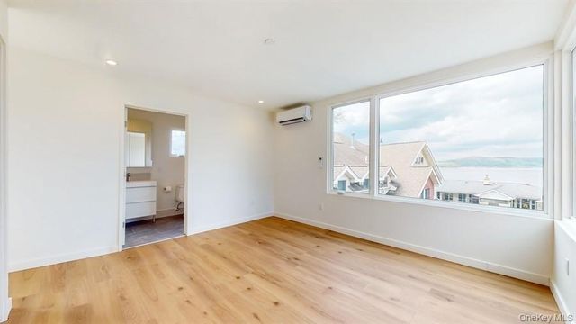 16 Tiernans Lane, Dobbs Ferry, NY 10522