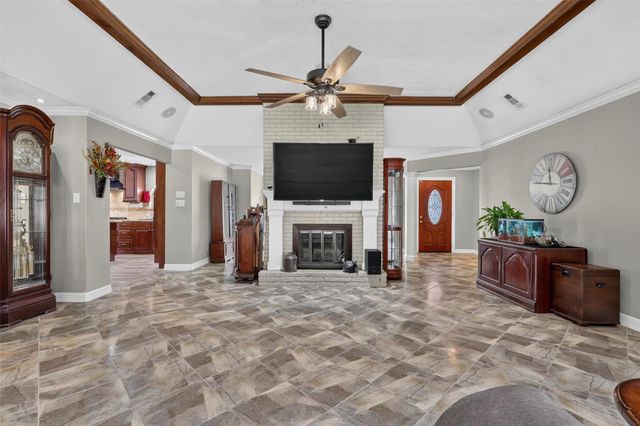 7214 Creek Crest Drive, Houston, TX 77095