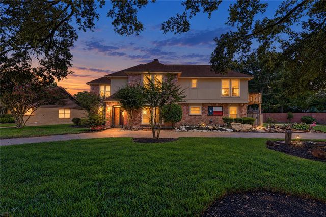7214 Creek Crest Drive, Houston, TX 77095