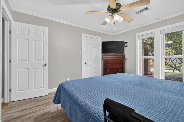 7214 Creek Crest Drive, Houston, TX 77095