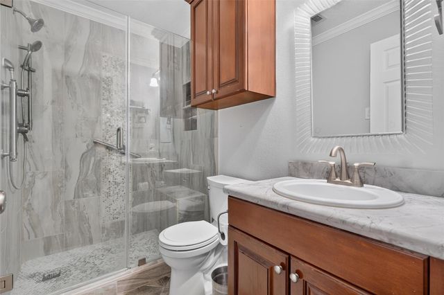 7214 Creek Crest Drive, Houston, TX 77095