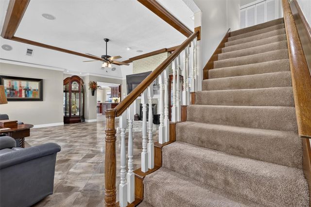 7214 Creek Crest Drive, Houston, TX 77095