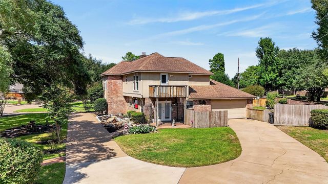 7214 Creek Crest Drive, Houston, TX 77095
